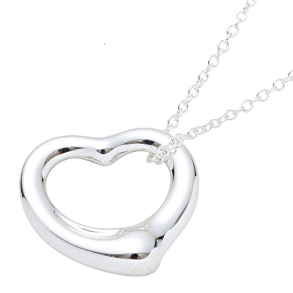 Simple Elegant 925 Silver Heart Necklace - Picture 2 of 5